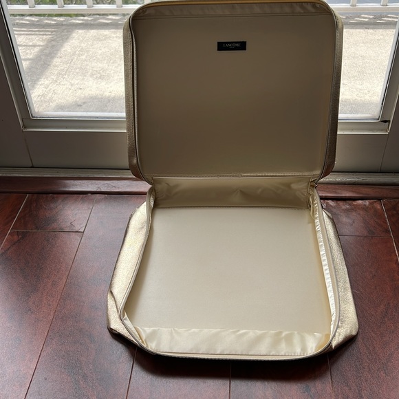 Lancôme makeup bag - Picture 3 of 3